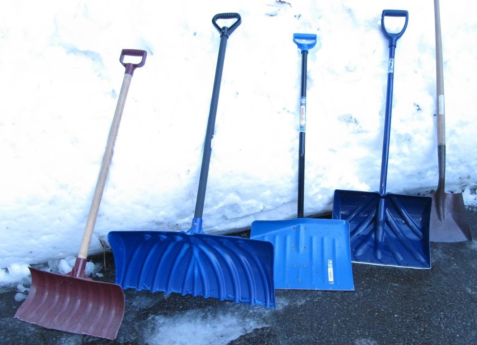 Лопата снеговая широкая двуручная